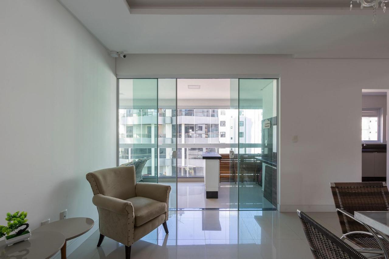 Apto A 260M Da Meia Praia Em Condominio De Luxo Sc Итапема Екстериор снимка